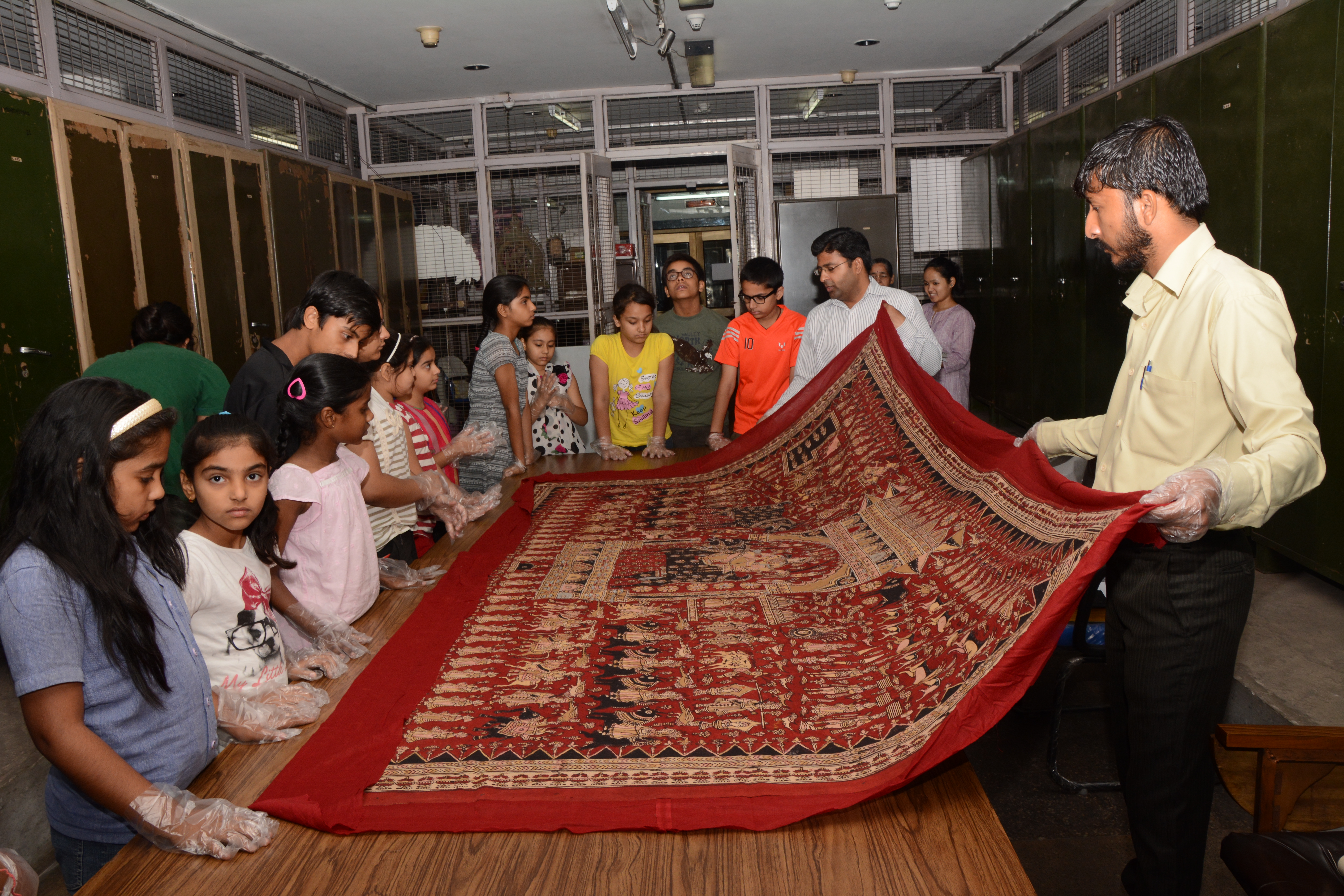 The Contribution of the Decorative Arts Department at the National Museum of India to Sustaining Cultural Heritage